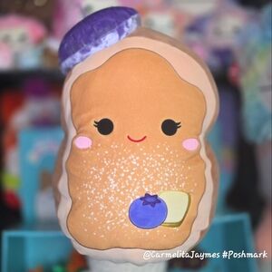 JOIE 🫐 FTM 14" Blueberry French Toast eith Purple Velvet Beret Squishmallow NWT